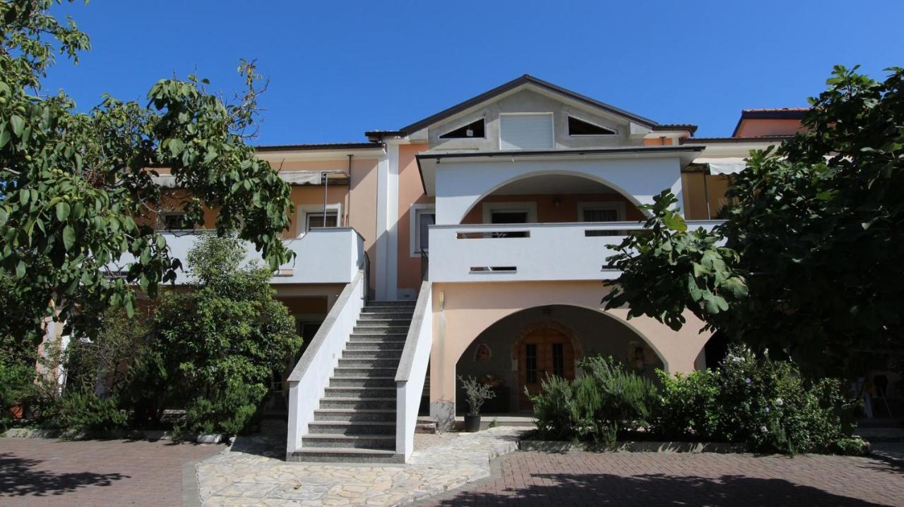 Apartments Kirincic Sveti Vid-Miholjice Dış mekan fotoğraf