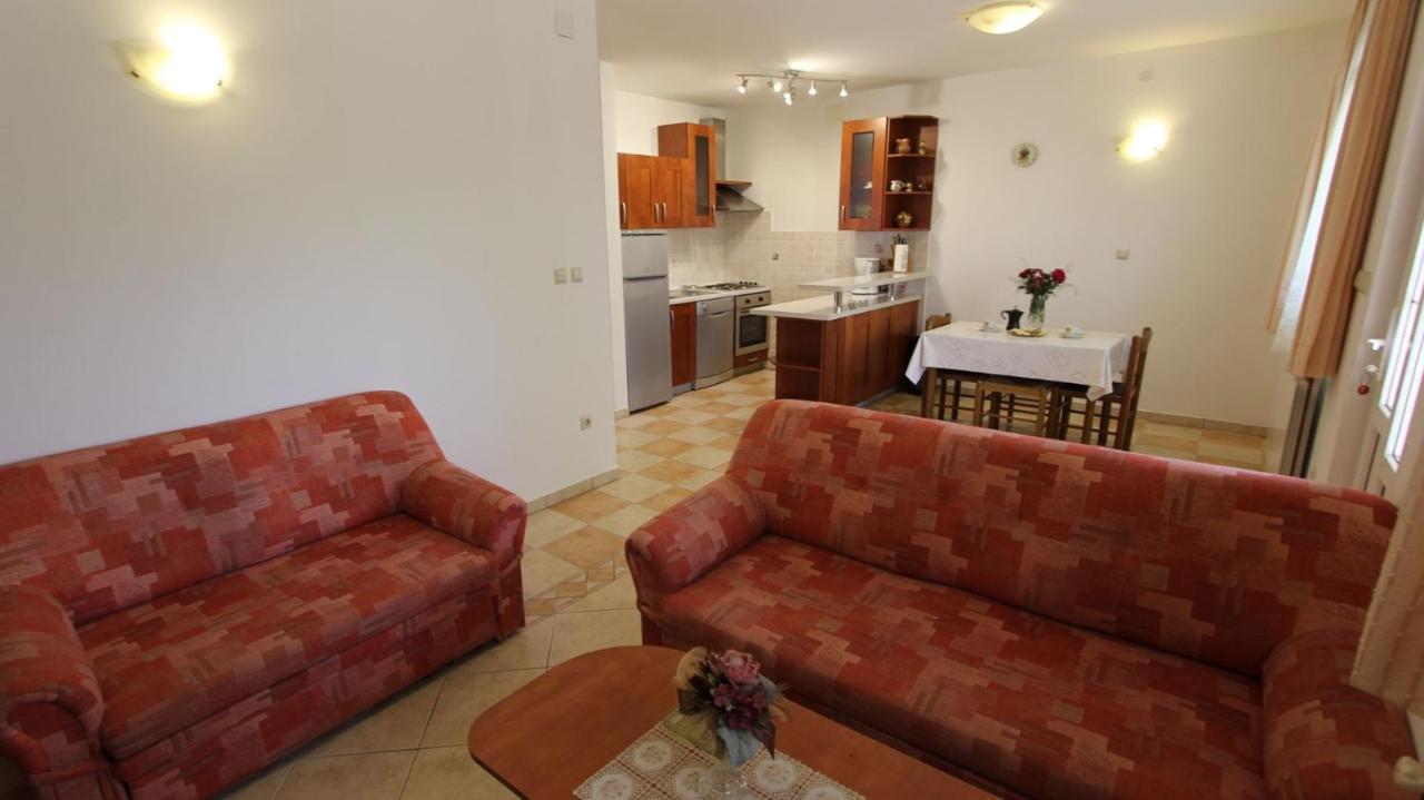 Apartments Kirincic Sveti Vid-Miholjice Dış mekan fotoğraf