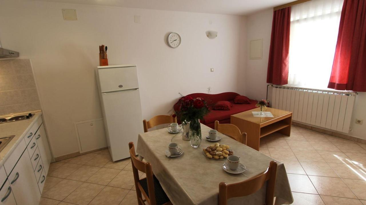 Apartments Kirincic Sveti Vid-Miholjice Dış mekan fotoğraf